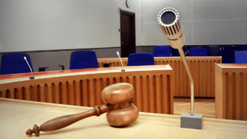 Why Not Place the Judge’s Bench at Floor Level?