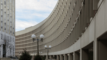 What Should Governments Do About Office Space Post-Pandemic?