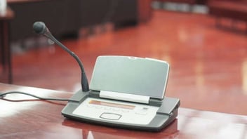 Evidence Presentation Systems: Design Solutions for Small Courtrooms