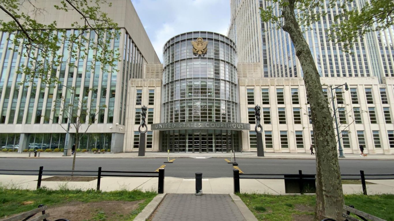 Improving Courthouse Security by Establishing Clear Boundaries