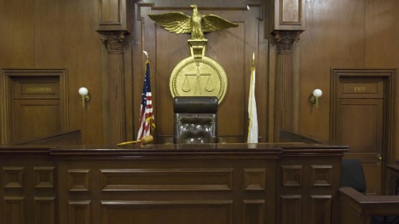 Locating the Judge's Bench in the Center vs the Corner