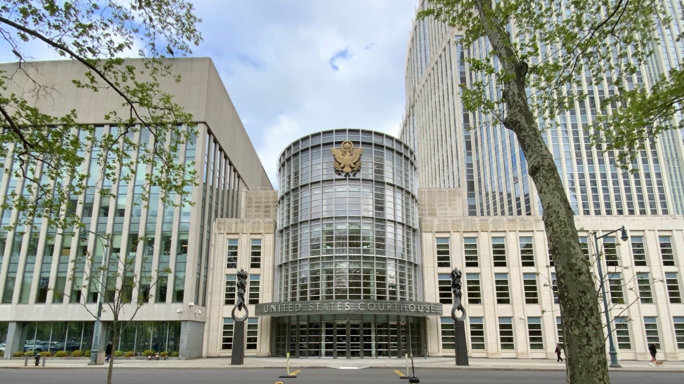Breaking Barriers:  Universal Design for Courthouses